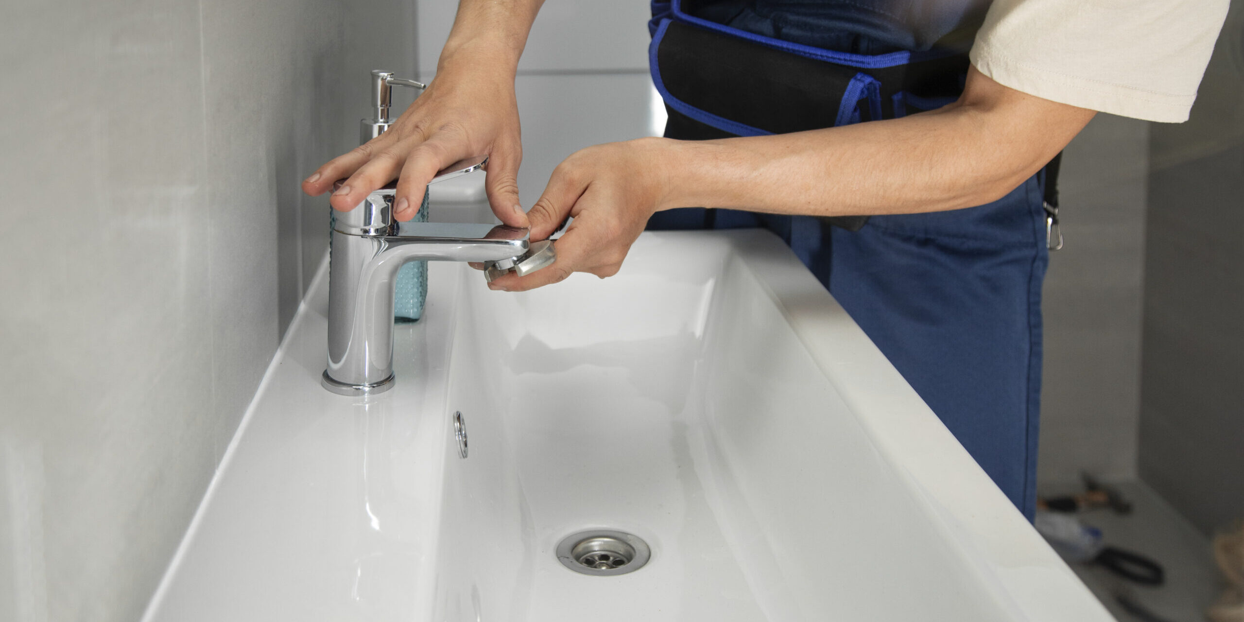 cerkezkoy-garantili-robotla-tikaniklik-acma Çerkezköy garantili robotla tıkanıklık açma servisi kırmadan tıkalı gider açma işlemi gerçekleştiriyor.